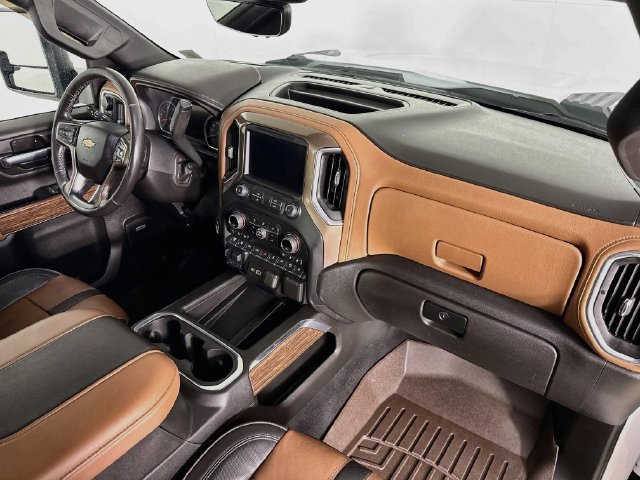 Used 2023 Chevrolet Silverado 3500 High Country w/ Z71 Off-Road Package AWD/4WD image 33
