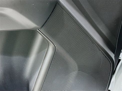 New 2026 GMC Canyon Elevation w/ Convenience Package image 18