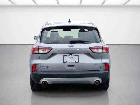 Used 2022 Ford Escape SE w/ Cold Weather Package AWD/4WD image 4