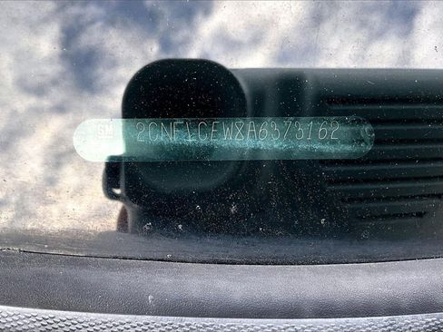 Used 2010 Chevrolet Equinox LS image 13