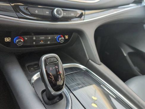 Used 2021 Buick Enclave Essence w/ Sound and Sites Package image 15