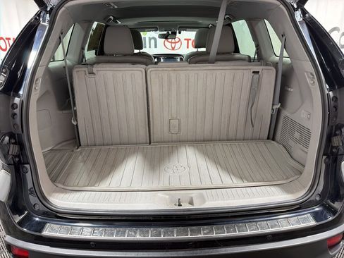 Used 2016 Toyota Highlander Limited w/ Driver Technology Package image 18
