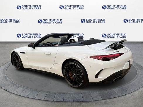 Used 2022 Mercedes-Benz SL 63 AMG 4MATIC w/ AMG Aerodynamic Package image 4
