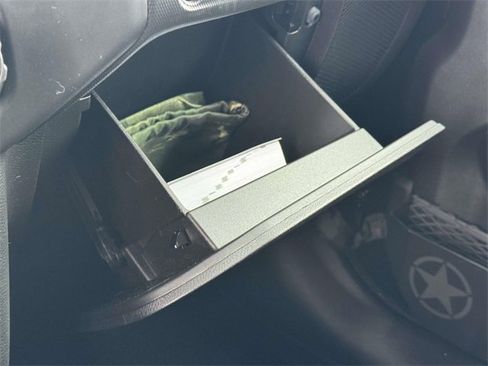 Used 2023 Jeep Wrangler Sport S image 33