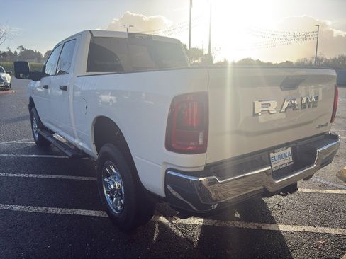 New 2026 RAM 3500 Tradesman AWD/4WD image 18