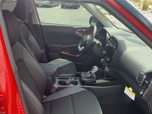 Certified 2025 Kia Soul GT-Line w/ GT-Line Technology Package image 36
