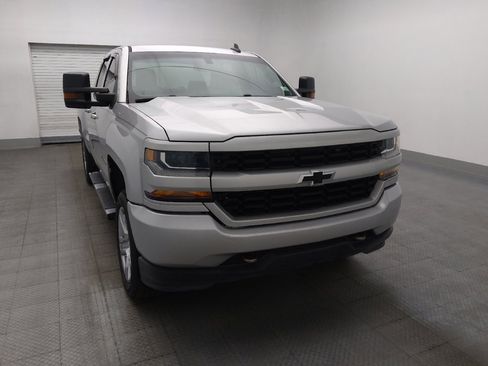 Used 2018 Chevrolet Silverado 1500 Custom w/ Custom Value Package RWD image 14