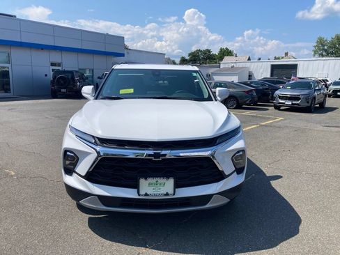 New 2026 Chevrolet Blazer LT w/ Sound & Technology Package AWD/4WD image 2