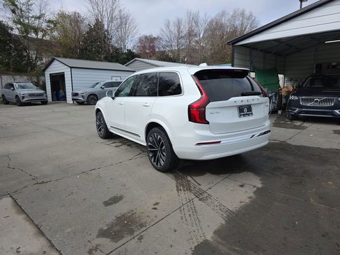 New 2026 Volvo XC90 T8 Ultra w/ Protection Package Premier image 15