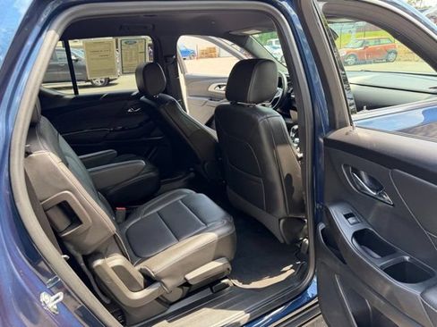 Used 2023 Chevrolet Traverse LT AWD/4WD image 31