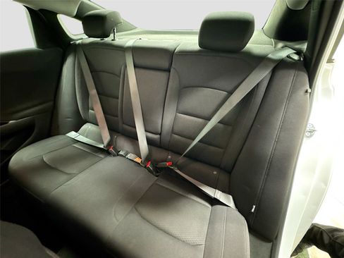 Used 2024 Chevrolet Malibu LT FWD image 23
