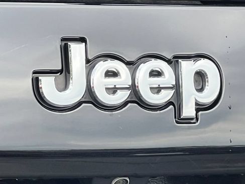 Used 2021 Jeep Cherokee Limited AWD/4WD image 48
