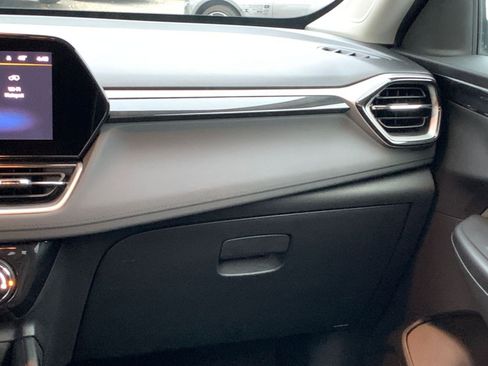 Used 2025 Chevrolet TrailBlazer LT image 33