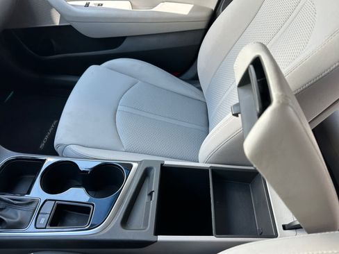 Used 2019 Hyundai Sonata SE FWD image 15