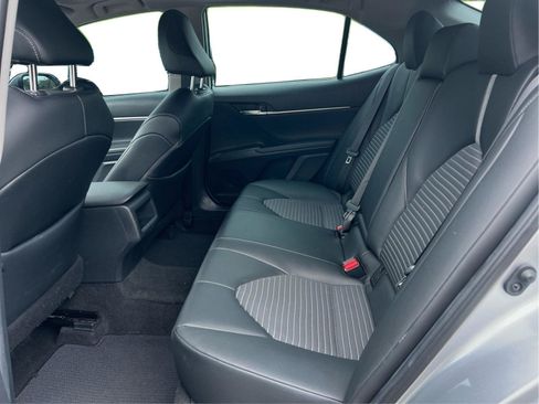 Used 2021 Toyota Camry SE FWD image 7