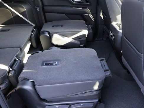 New 2026 GMC Yukon XL Denali w/ Sun & Power Step Package AWD/4WD image 12