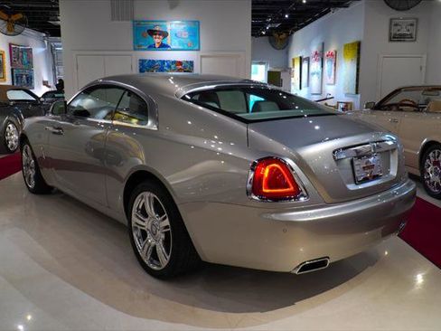 Used 2016 Rolls-Royce Wraith RWD image 5