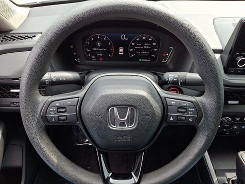 Used 2023 Honda Accord EX image 19