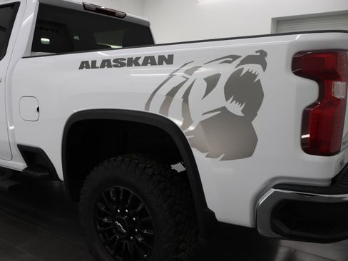 Used 2023 Chevrolet Silverado 2500 LT w/ Convenience Package AWD/4WD image 26