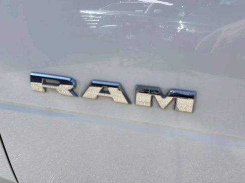 Used 2023 RAM 2500 Big Horn w/ Level 1 Equipment Group AWD/4WD image 21