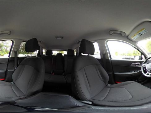 Used 2025 Kia Sportage LX FWD image 42