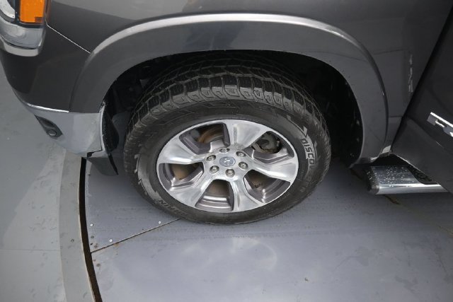 Used 2020 RAM 1500 Laramie AWD/4WD image 37