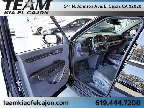 Certified 2024 Kia EV9 Light Long Range RWD image 39