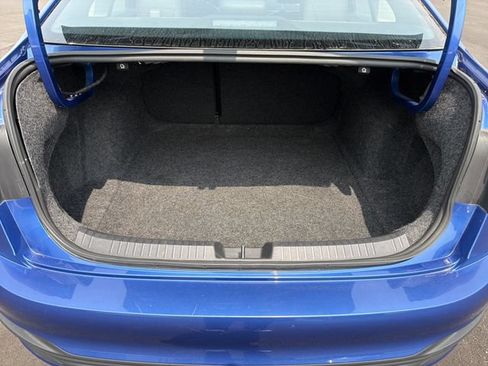 Used 2024 Volkswagen Jetta SE FWD image 29