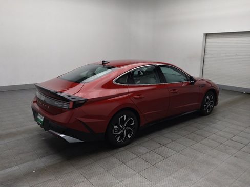 Used 2025 Hyundai Sonata SEL FWD image 10
