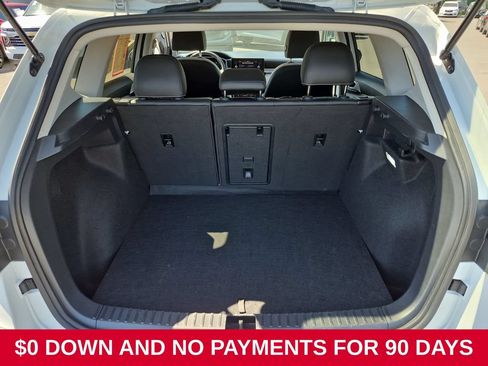 Used 2025 Volkswagen Taos SE AWD/4WD image 29