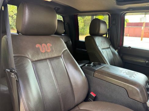 Used 2016 Ford F250 King Ranch w/ King Ranch w/Chrome Package AWD/4WD image 36