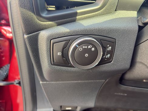 Used 2021 Ford EcoSport SE w/ SE Convenience Package FWD image 12