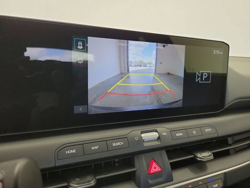 Used 2025 Kia K4 LXS image 27