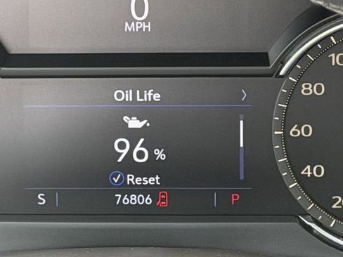 Used 2021 Cadillac XT4 Premium Luxury FWD image 13