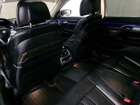 Used 2016 BMW 750i xDrive image 17