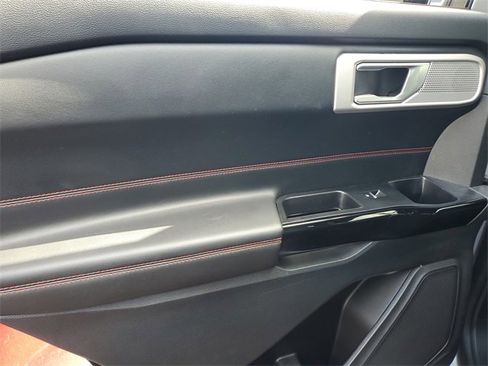 Used 2023 Ford Explorer ST-Line w/ Class IV Trailer Tow Package image 17