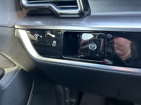 Used 2023 Kia Sportage EX FWD image 18
