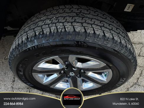 Used 2018 Toyota Tacoma Limited image 29