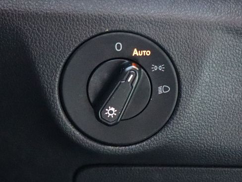 Used 2020 Volkswagen Jetta S w/ Driver Assistance Package FWD image 41