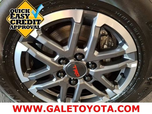 Used 2024 Toyota Tacoma TRD Sport w/ TRD Sport Premium Package AWD/4WD image 3