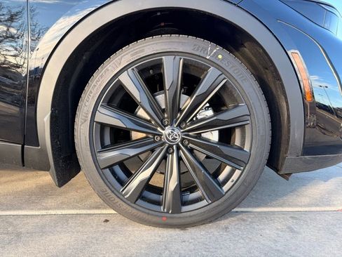 New 2026 Toyota Crown Nightshade image 28