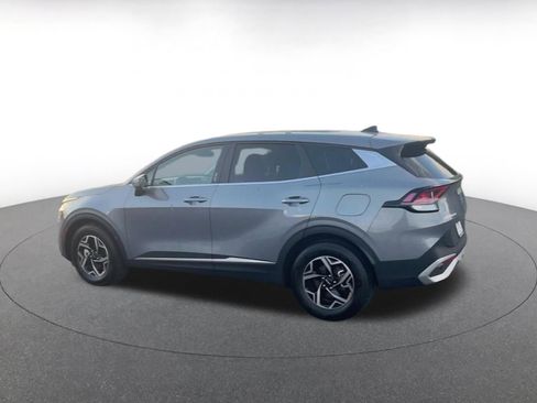 Used 2025 Kia Sportage LX FWD image 10