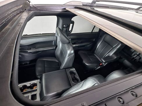 Used 2021 Ford Expedition XLT RWD image 24