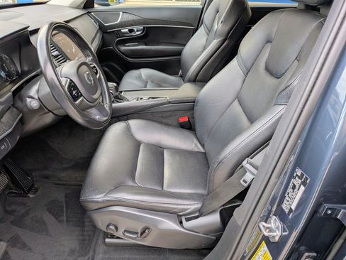 Used 2020 Volvo XC90 T6 Momentum w/ Protection Package Premier AWD/4WD image 5