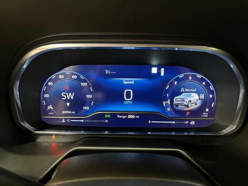 Used 2022 Chevrolet Tahoe LT w/ Luxury Package image 15