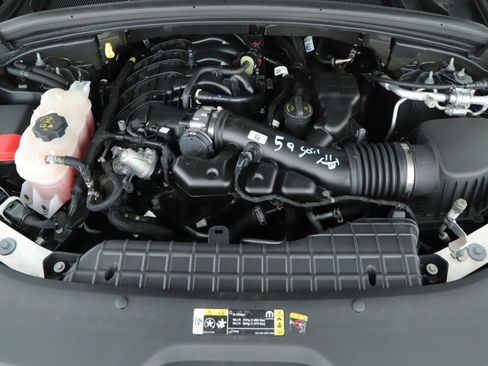 Used 2023 Jeep Grand Cherokee L Laredo image 18