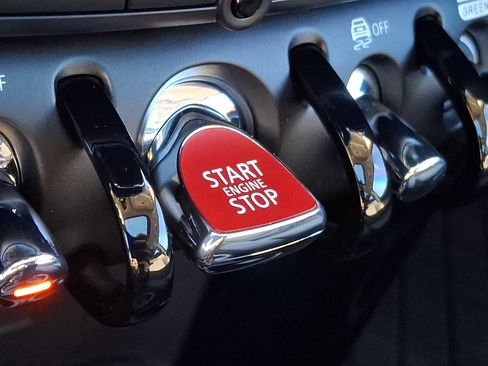 Certified 2024 MINI Cooper S image 22