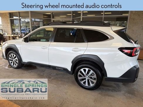 Certified 2025 Subaru Outback Premium image 8