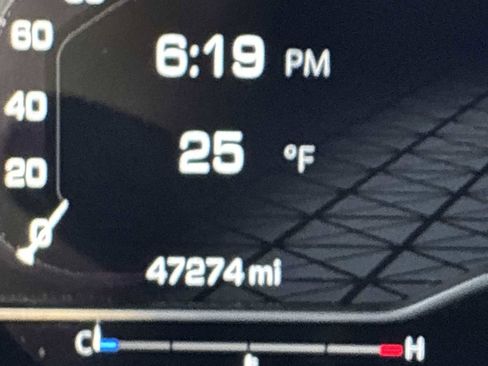 Certified 2023 GMC Sierra 1500 AT4 w/ Technology Package image 12