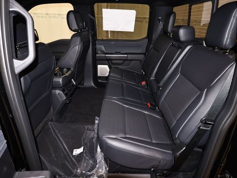 New 2026 Ford F150 Lariat w/ Equipment Group 502A High AWD/4WD image 15